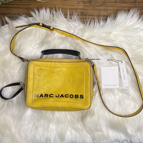 Marc Jacobs Yellow Textured Leather Square Handled Two Compartment Shoulder Bag - Picture 17 of 17